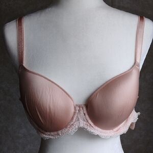 Elegant Lace Trimmed Bra in Champagne Color